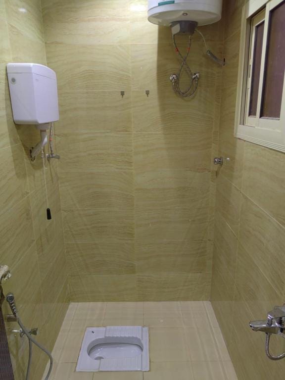 Aشقة شباب مع حوش مقابل القطار  Apartment in Medina