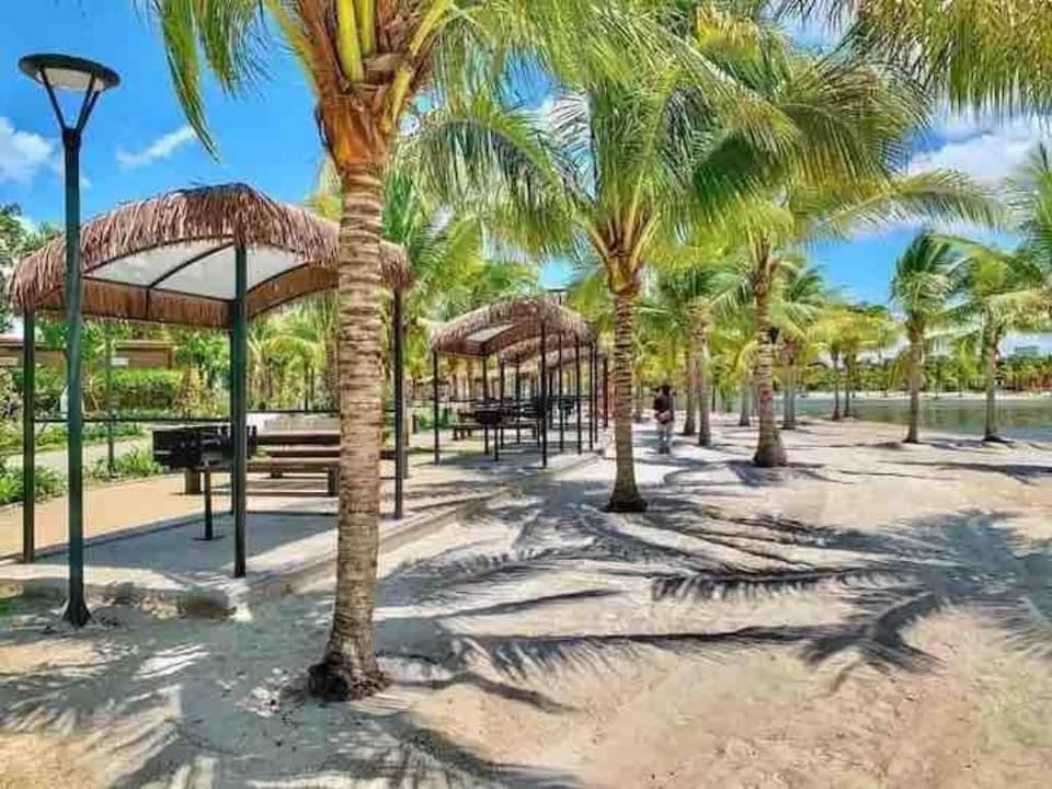 Căn hộ cao cấp có view hồ bơi và công viên Vacation rental in Ho Chi Minh City