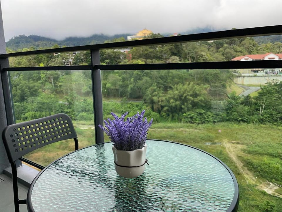 LOVEly 2 bedrooms Premier Suite @VISTA | FREE WIFI Apartment in Selangor, Malaysia