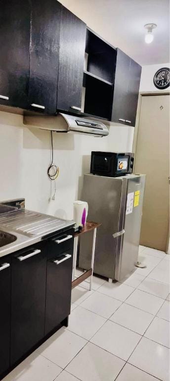 Le Diore’s 2BR staycation beside Enchanted Kingdom Apartment in Santa Rosa