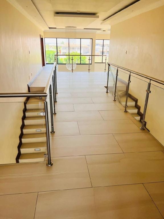 Modern 5 bedroom house in a secure estate Villa in Gauteng