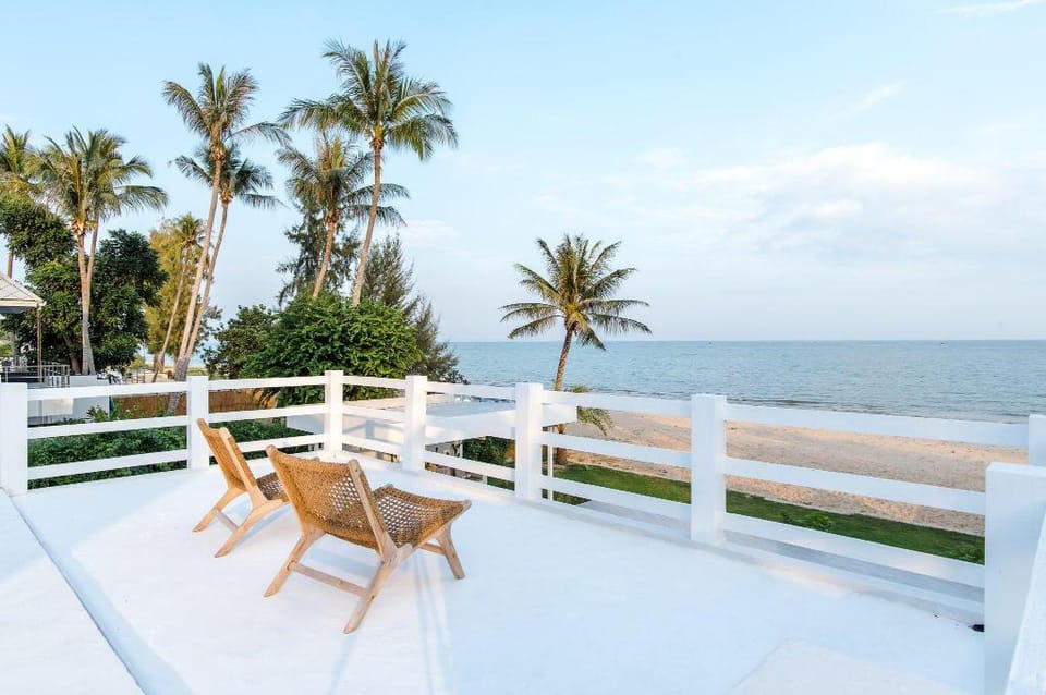 The La Palma Villa Kuiburi Villa in Prachuap Khiri Khan, Thailand
