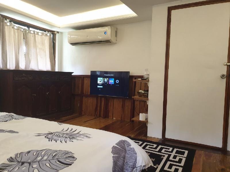 A charming resthouse-w/Round trip Airport transfer Vacation rental in Puerto Princesa
