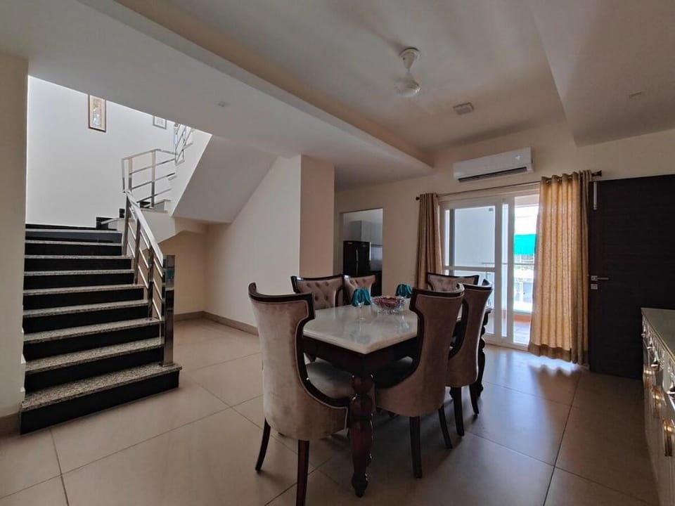 The Ganges View Luxury Penthouse by iTvara Leisure Vacation rental in Rishikesh