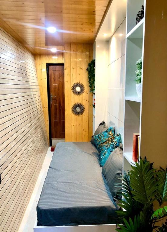 Jakhoo Nest - Tiny House Apartment in Shimla