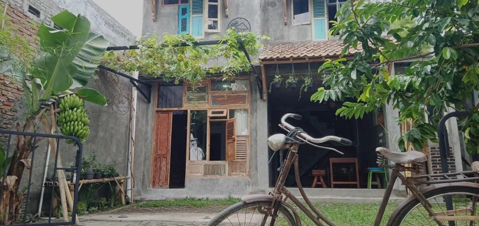 Kamar Ngisor at Omah Niteni, Family Homestay Vacation rental in Special Region of Yogyakarta