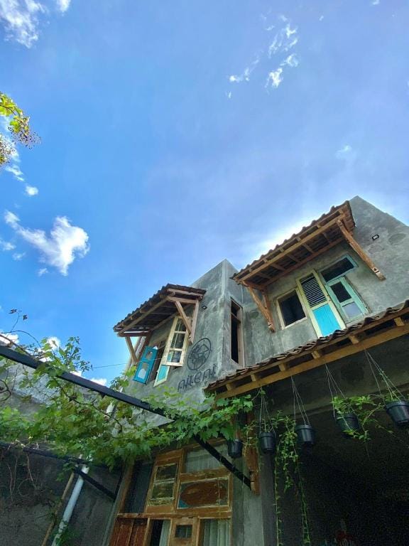 Kamar Lor at Omah Niteni, Family Homestay Vacation rental in Special Region of Yogyakarta