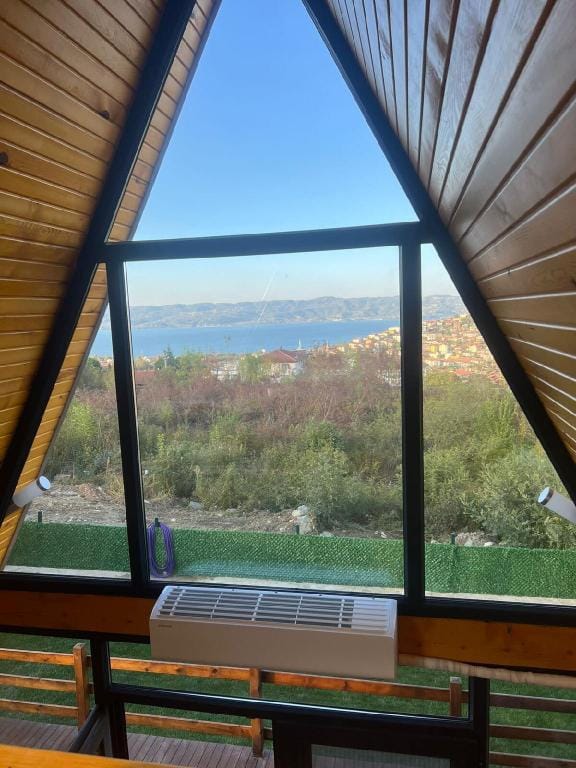 Muhteşem doğa ve göl manzaralı bungola Vacation rental in Turkey