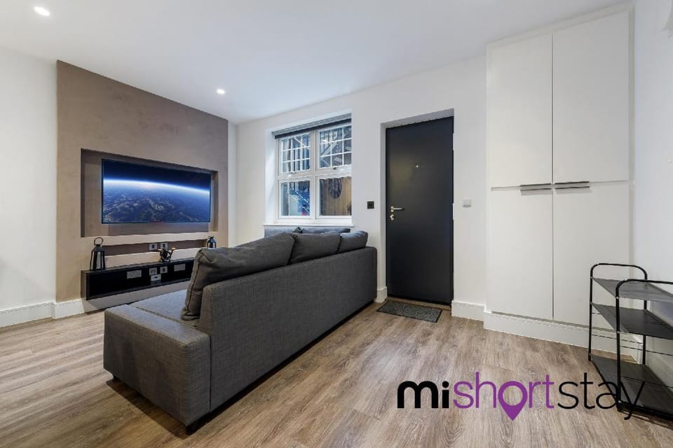 The Residence Fitzrovia - Private One Bedroom Apartment With Own Entrance Apartment in London Borough of Islington