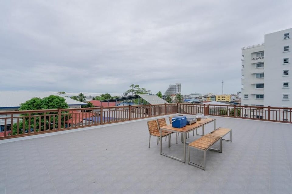 Sukchai Pool Villa Hua Hin: central Sea View House Villa in Hua Hin District