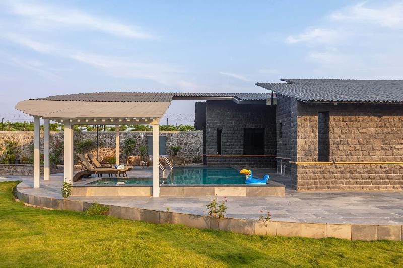 StayVista's Le Ciel - Lakeside Retreat Amidst Farmland with Pool, Indoor Activities, Lawn, Bonfire P Villa in Maharashtra