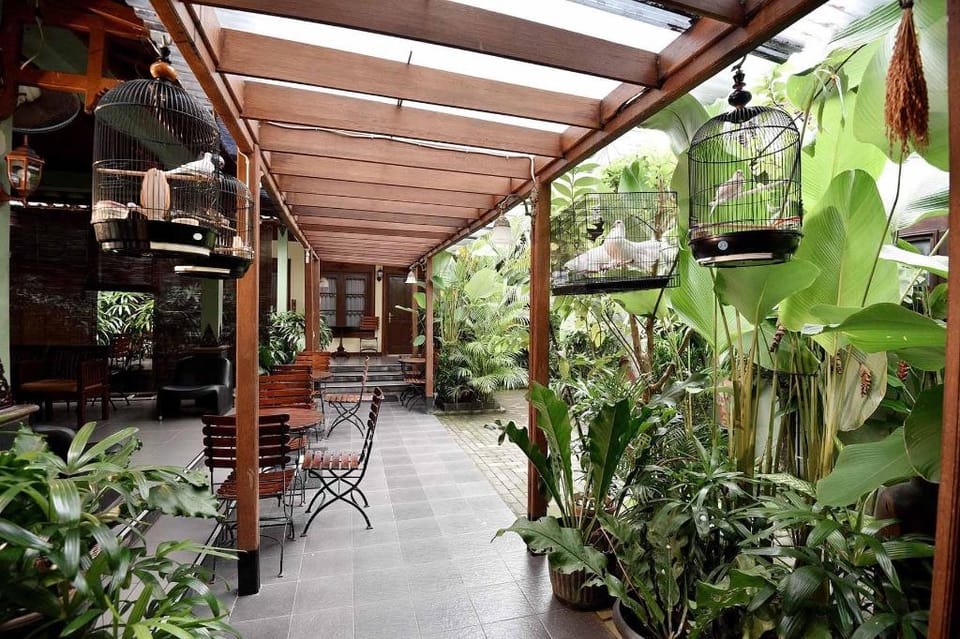 Ndalem Maharani Guest House Bed and Breakfast in Yogyakarta