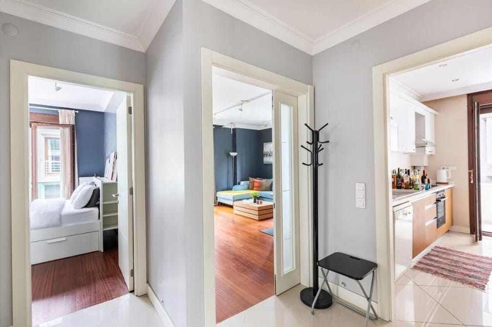 Modern/Central/close to Metro&Seaside/Cinema Systm Apartment in Istanbul