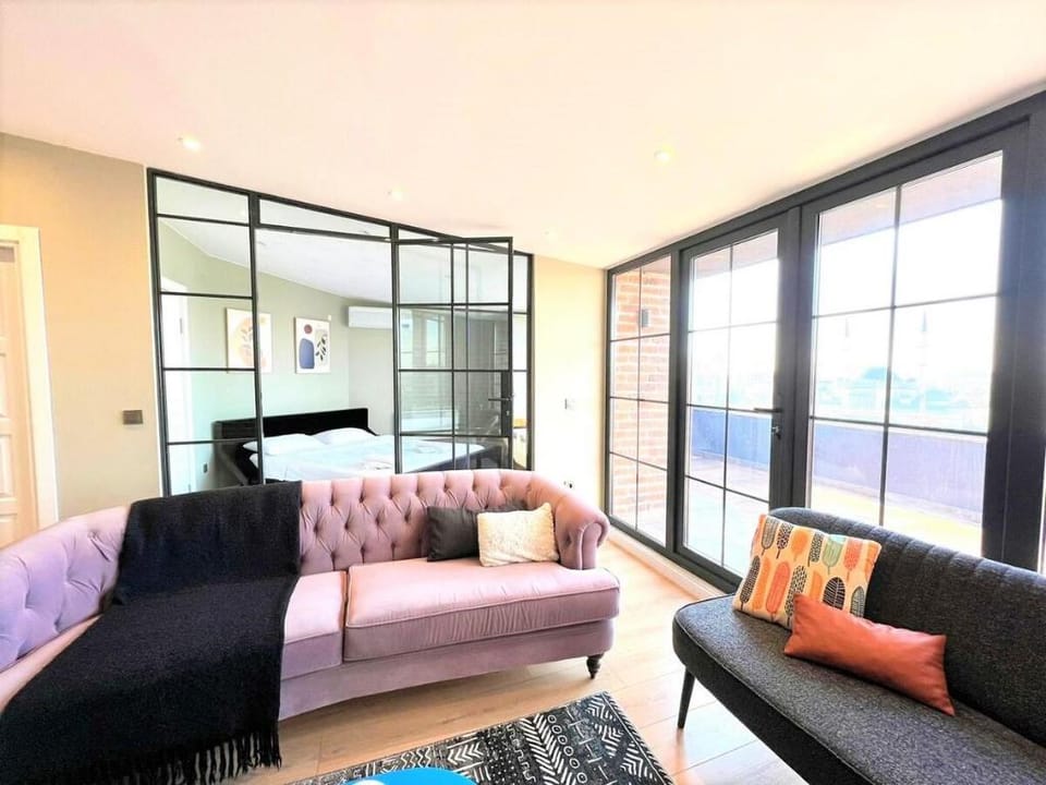 WONDER- Charming Designer Rooftop Terrace, mete5 Apartment in Istanbul