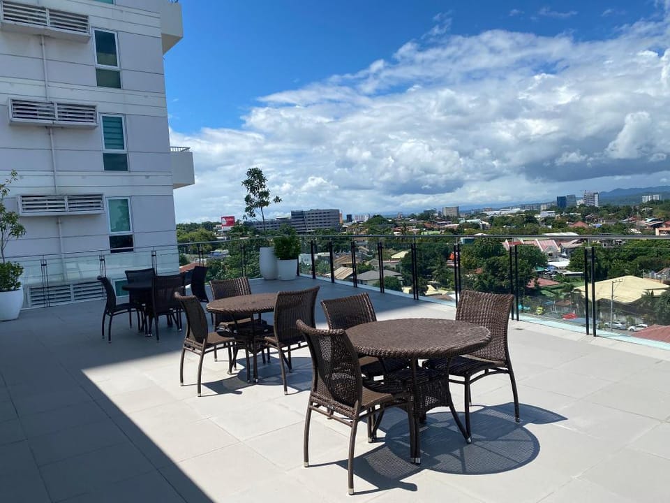 Abreeza chills place T1  Apartment in Davao City