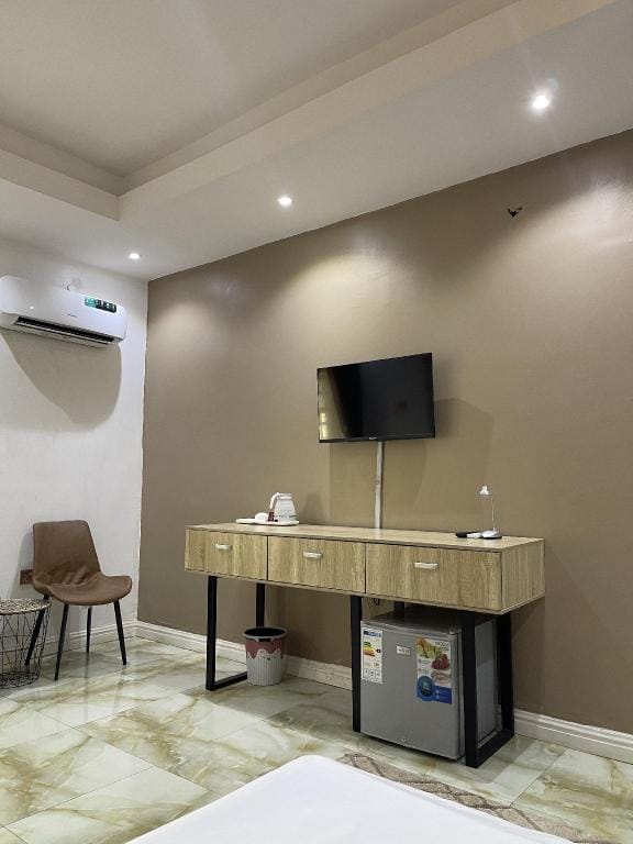 House 10 - The Place Vacation rental in Lagos