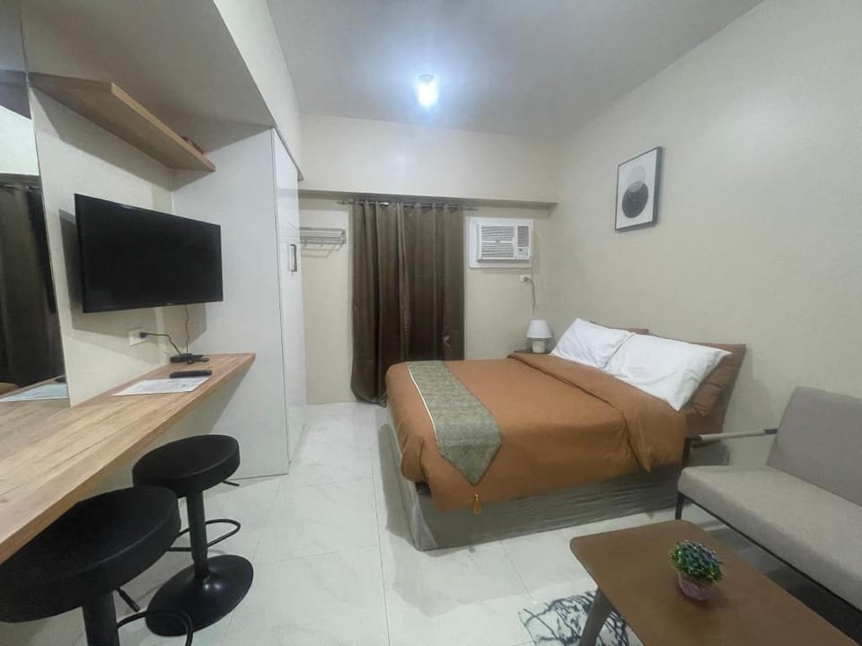 Studio 1412 Sunvida Tower across SM City Apartment in Lapu-Lapu City