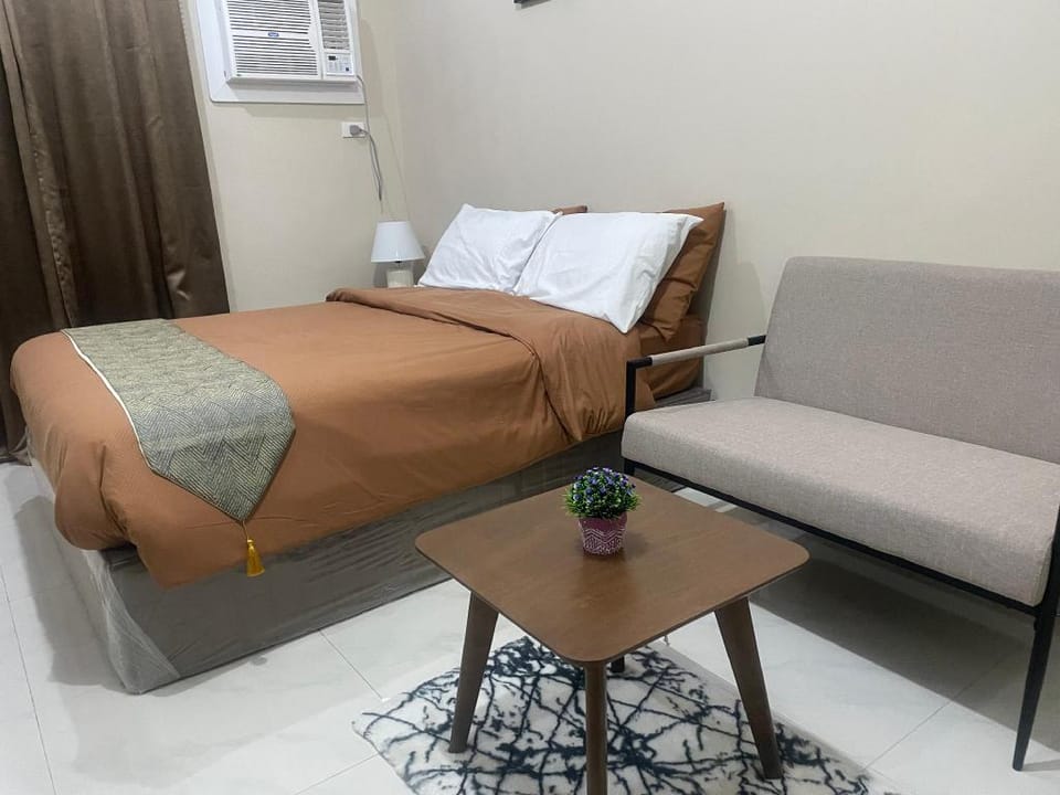 Studio 1412 Sunvida Tower across SM City Apartment in Lapu-Lapu City