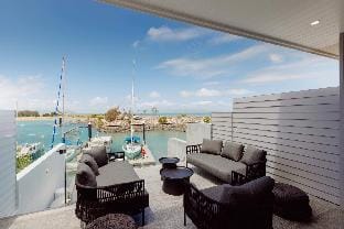 NEW! Dacha on Maggie No#2, Unrivaled Island Luxury Vacation rental in Queensland
