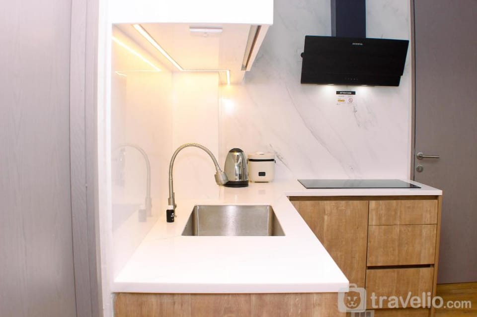 Spacious 1BR at Vasanta Innopark Apt By Travelio Apartment in West Java