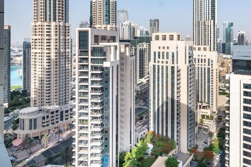 Contemporary 1 BR in Downtown near Dubai Fountain Vacation rental in Dubai