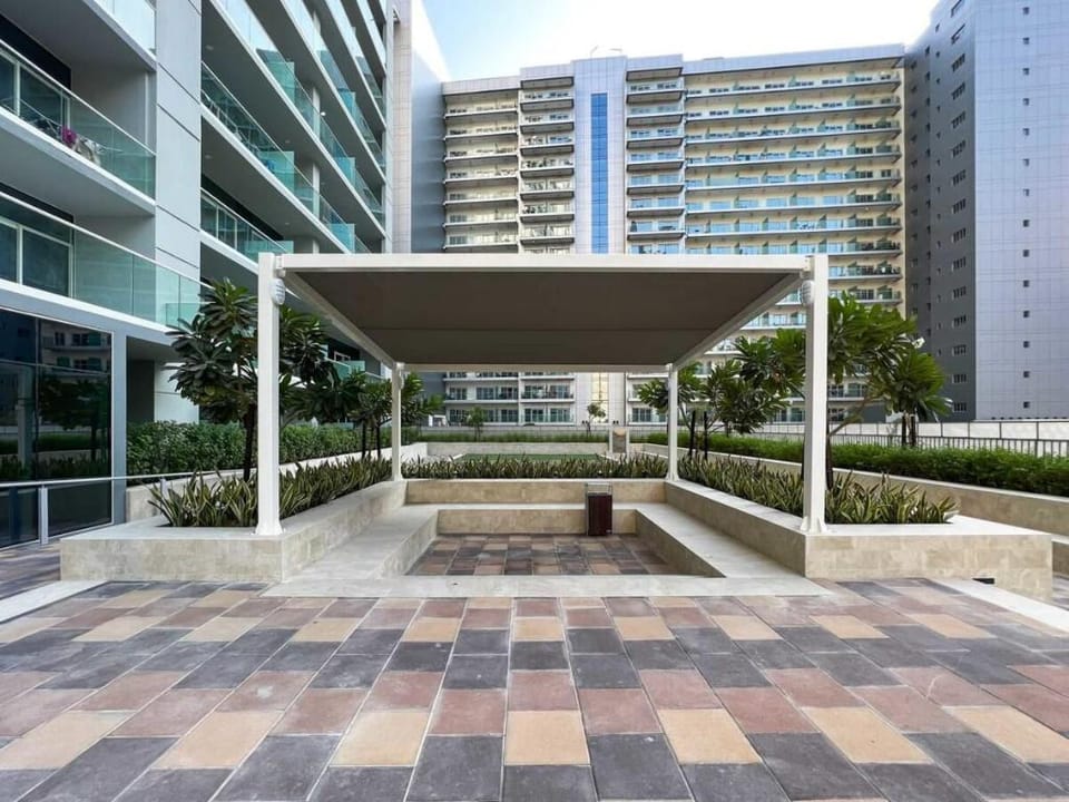 Designer 2BR in Business Bay w/ Dubai Canal View Vacation rental in Dubai