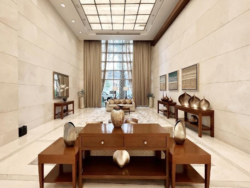 Chic 1BR apt in Downtown w/ Burj Khalifa View Vacation rental in Dubai