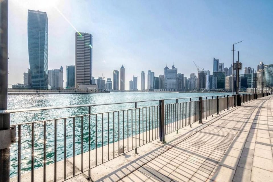 Lux Studio in Business Bay with Waterfront View Apartment in Dubai