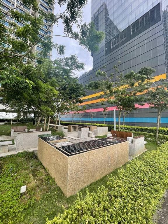 Lily Cozy Studio @ Trefoil Setia Alam Apartment in Selangor, Malaysia