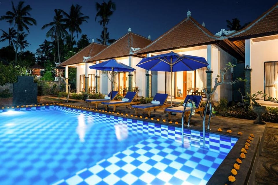 Surya Maha Bungallo 4 Deluxe Rooms Pool View #15 Vacation rental in Nusapenida