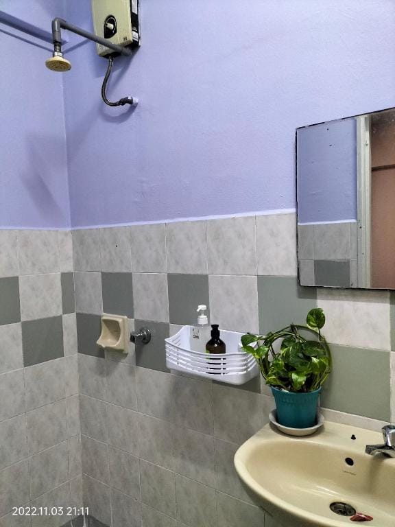 Yuyu homestay,新山市中心里温馨舒适的公寓，家具与家电一应俱全，一个让您一家大小舒服出游 Apartment in Johor Bahru