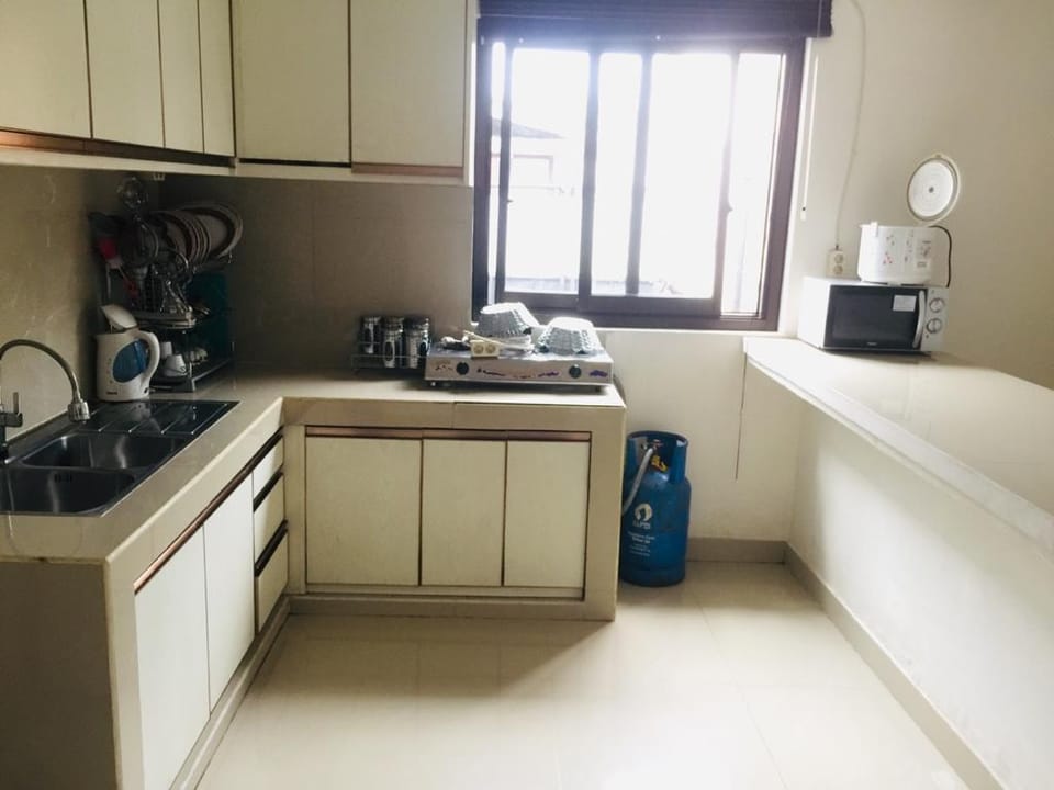 Vila sankis 2 Villa in Cisarua