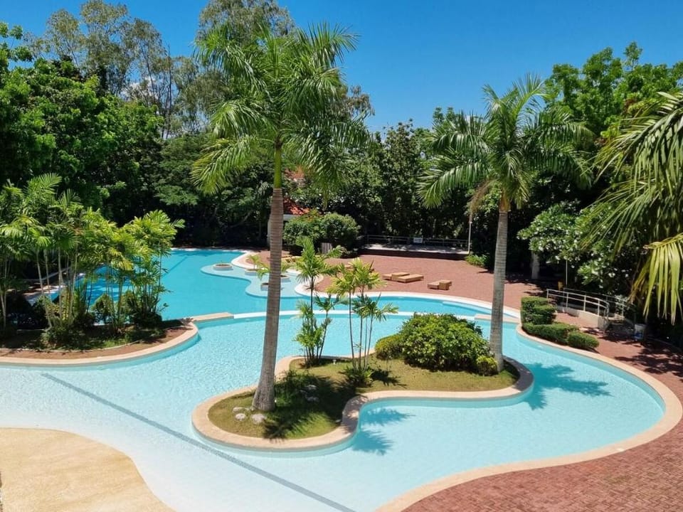 La Mirada Res. 6 -Huge 2BR Condo  Amazing seaviews Apartment in Lapu-Lapu City