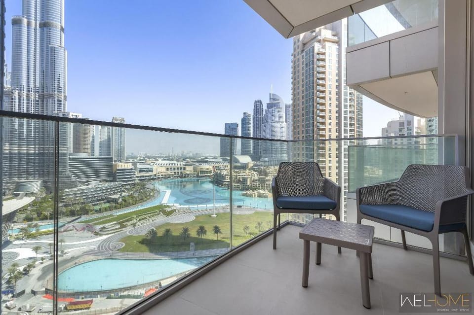 Luxury Apartment Facing Burj Khalifa With Terrace Apartment in Dubai