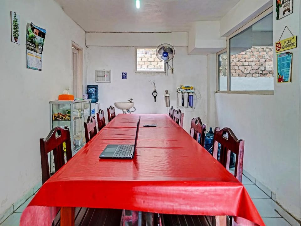 OYO 91872 Sweet 17 Kost Hotel in Indonesia