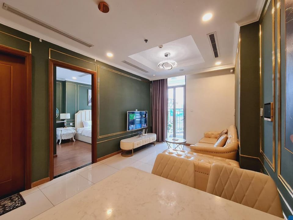 Vinhomes Central Park - GREEN 1 BEDROOM  Apartment in Ho Chi Minh City