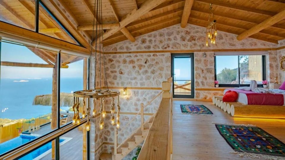 Luxury honeymoon villa with sea view Villa in Antalya Province