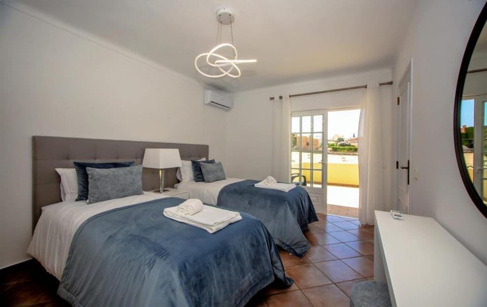 Villa Angelica in Albufeira Apartment in Guia