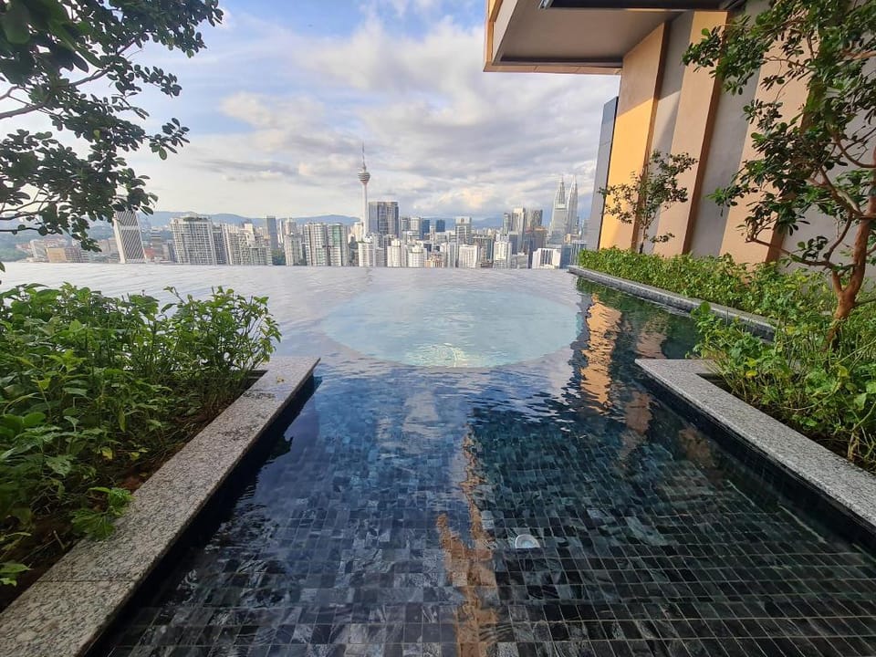 World Class Facilities Infinity Pool Stunning View Apartment in Federal Territory of Kuala Lumpur
