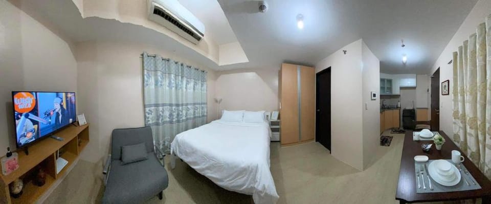 Studio Condo unit in front of NAIA Terminal 3. Vacation rental in Pasay
