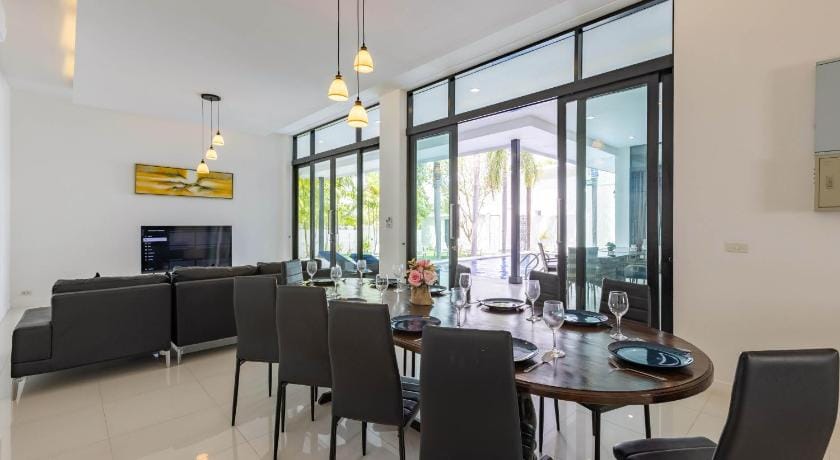 Three Bedroom Pool Villa (BL2) Villa in Nong Kae