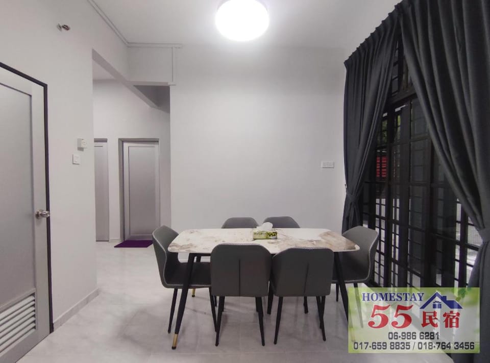 Clean 4-bedrooms home in Bukit Bakri Muar Vacation rental in Johor