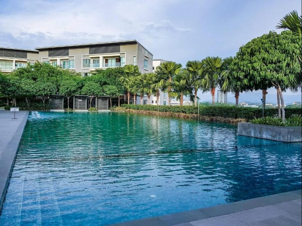 Rustic Home @ The Loft Imago Mall, 2 rooms - 5 Pax Apartment in Kota Kinabalu