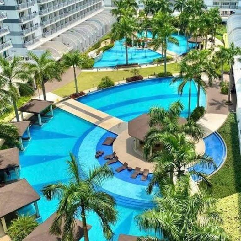 Overlooking of the pool Vacation rental in Pasay