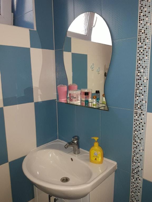 apartments возле парка "СОФИЕВКА" 1-й ЭТАЖ Vacation rental in Ukraine