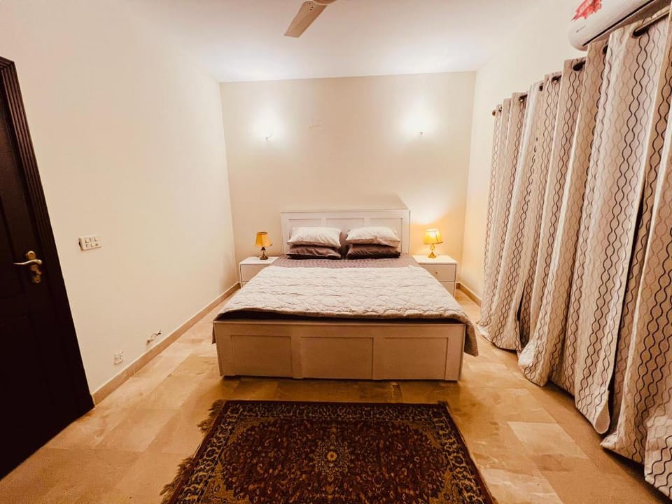 Homely Vibes Apartment in Islamabad