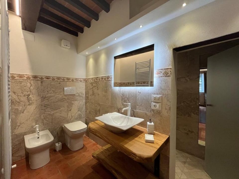 Cortona Suite - The palace with the frescoes Vacation rental in Cortona