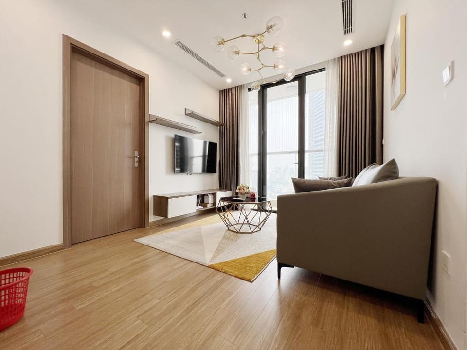 Luxury Apartment 2Br Vinhomes Skylake Apartment in Laos