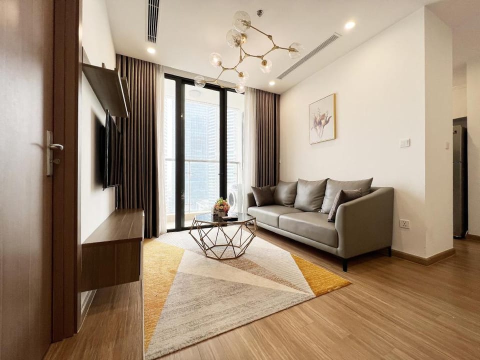 Luxury Apartment 2Br Vinhomes Skylake Apartment in Laos