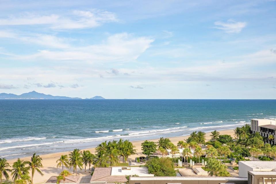 Ocean View Apartment in Hyatt Apartment in Hoa Hai